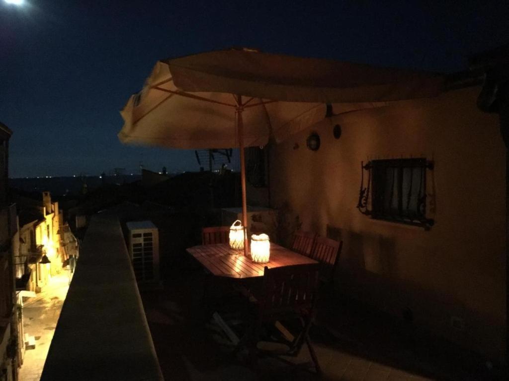 Guest House Dimora Fiorita Serracapriola Bagian luar foto