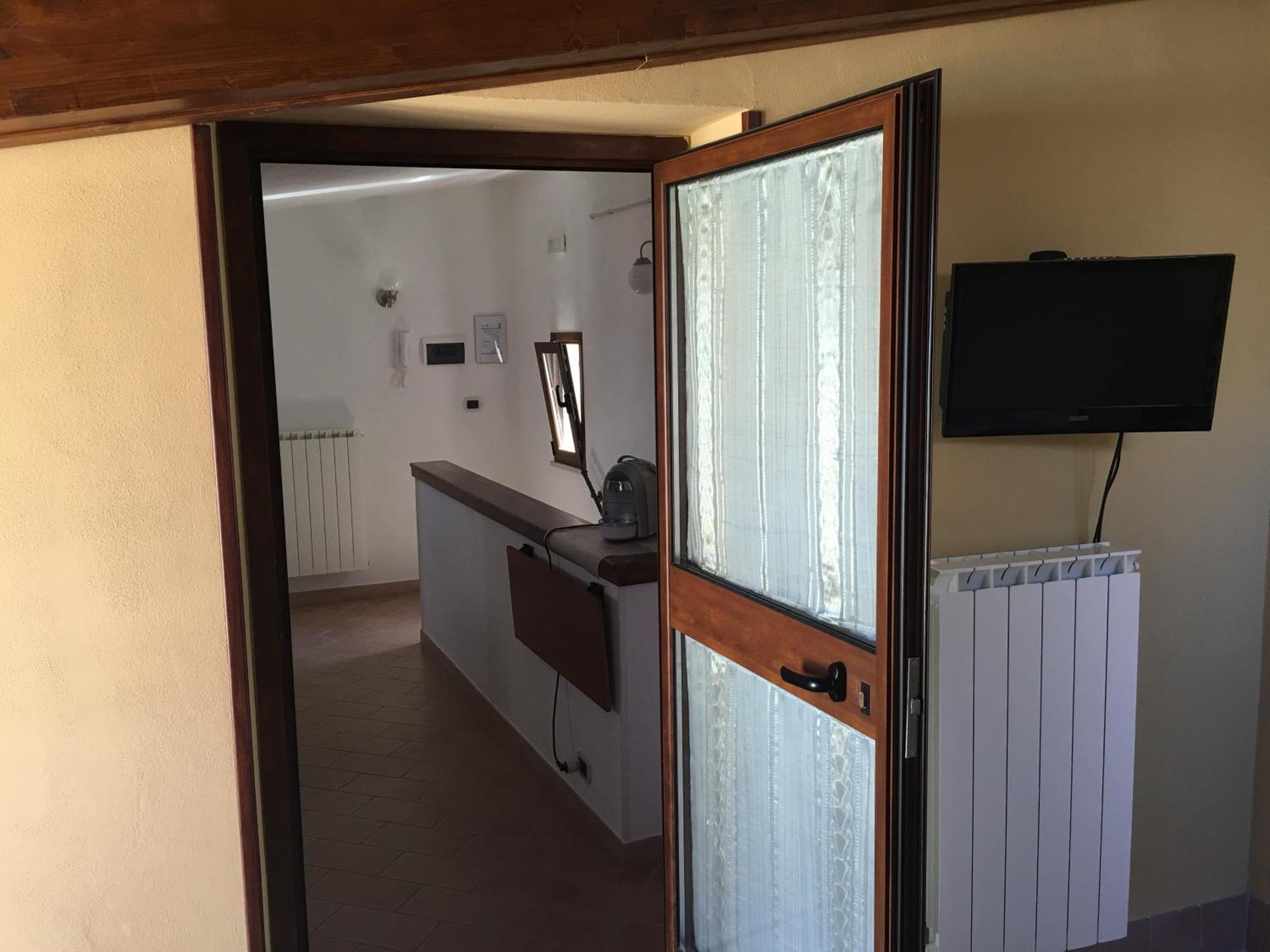 Guest House Dimora Fiorita Serracapriola Ruang foto