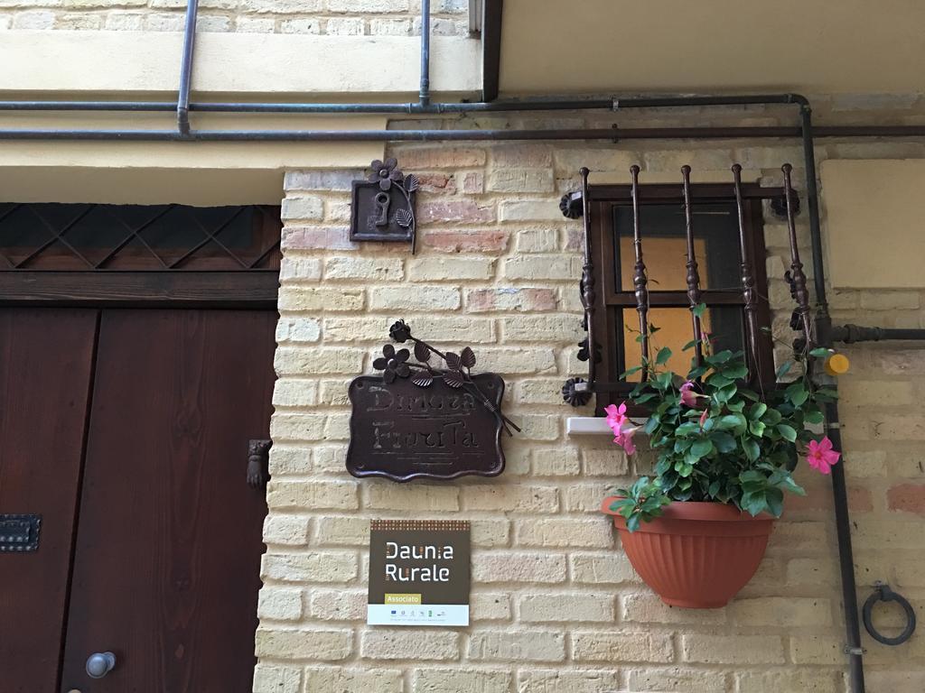 Guest House Dimora Fiorita Serracapriola Bagian luar foto