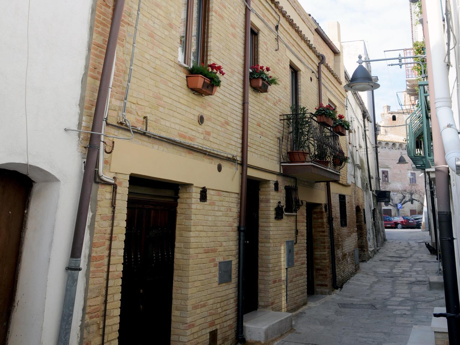 Guest House Dimora Fiorita Serracapriola Bagian luar foto