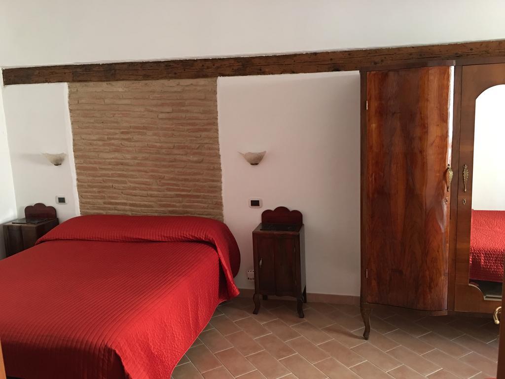 Guest House Dimora Fiorita Serracapriola Ruang foto